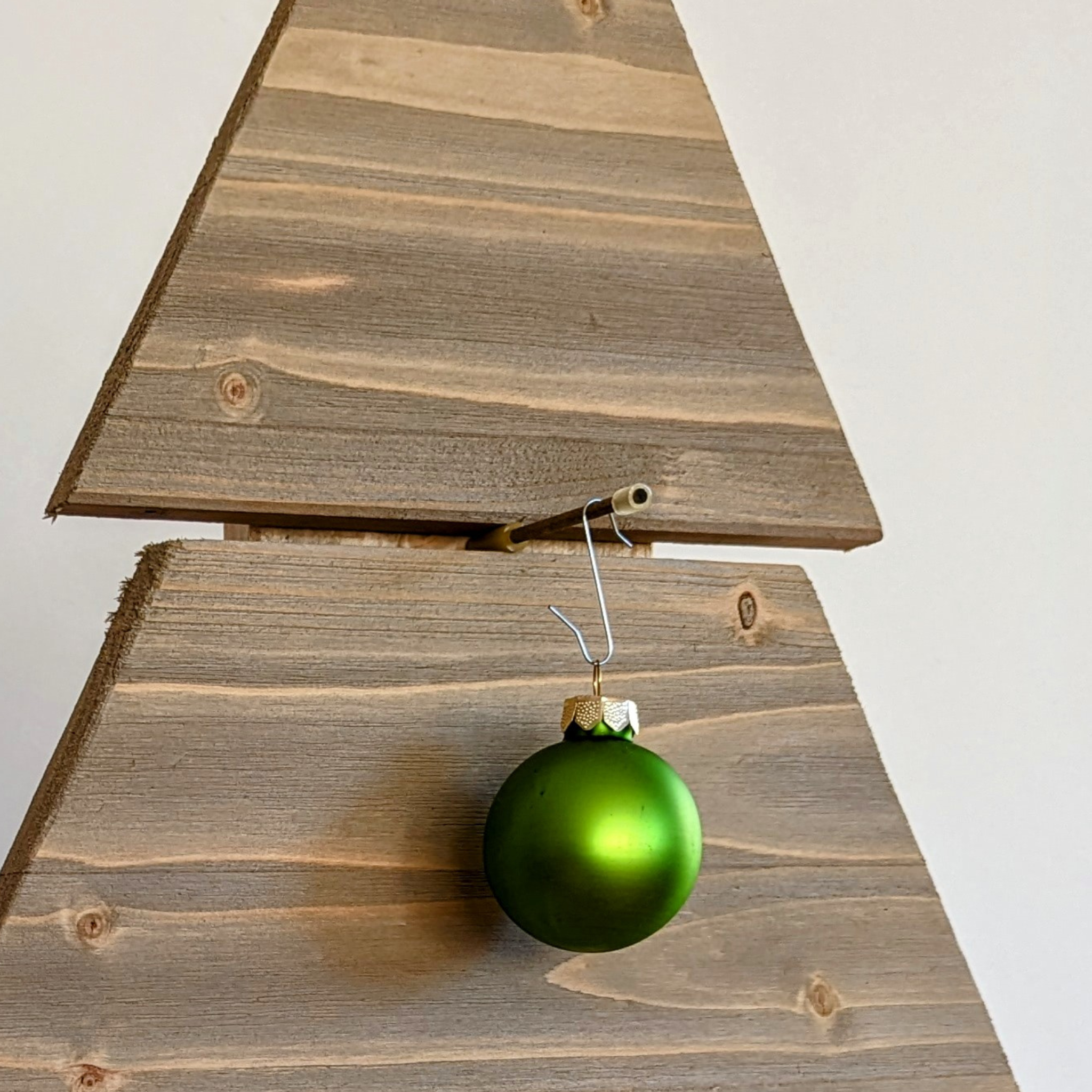 Aufhänghilfen aus Holz mit Gummistopper (8 Stück)