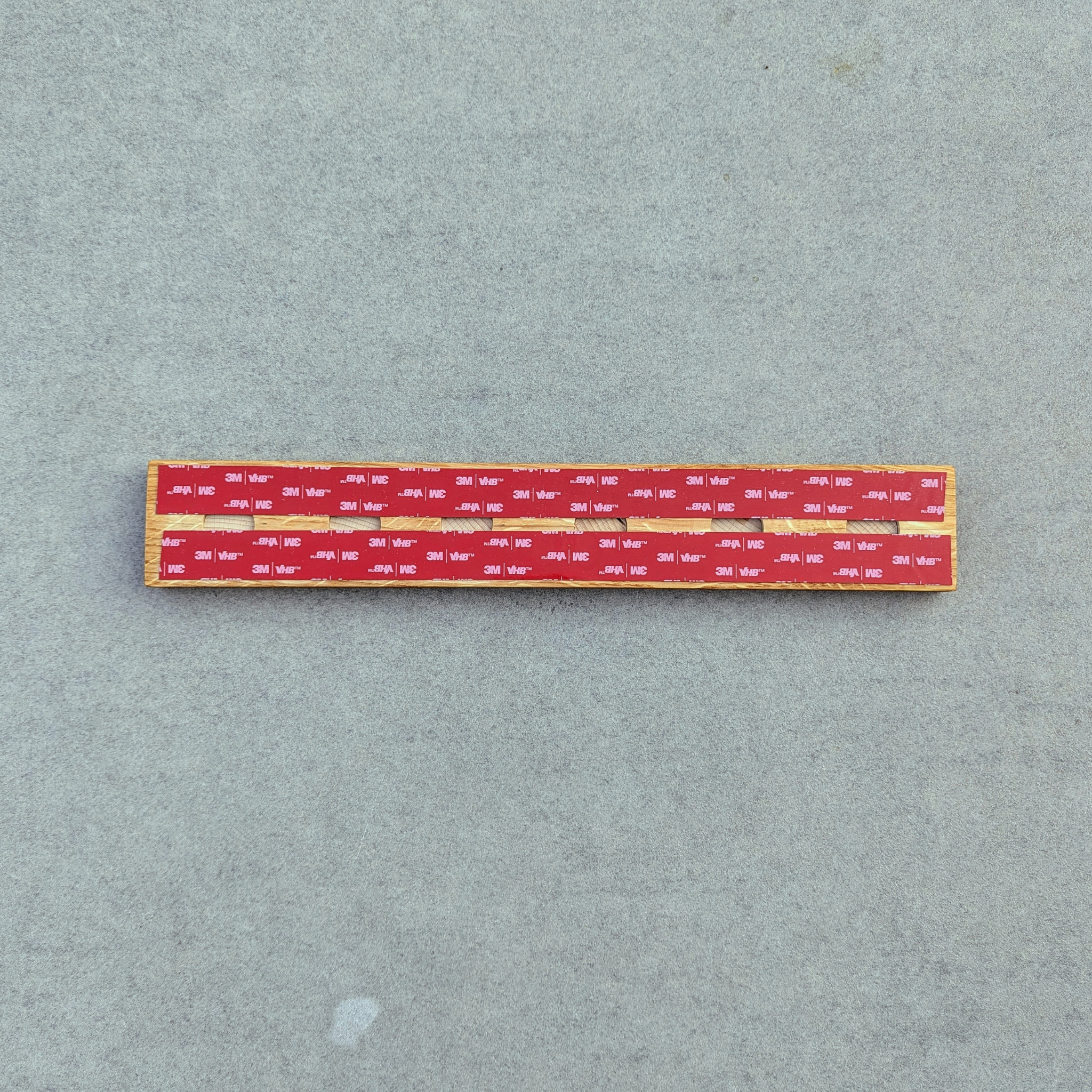 Elegante magnetische Messerleiste aus Eichenholz - Baumkrone