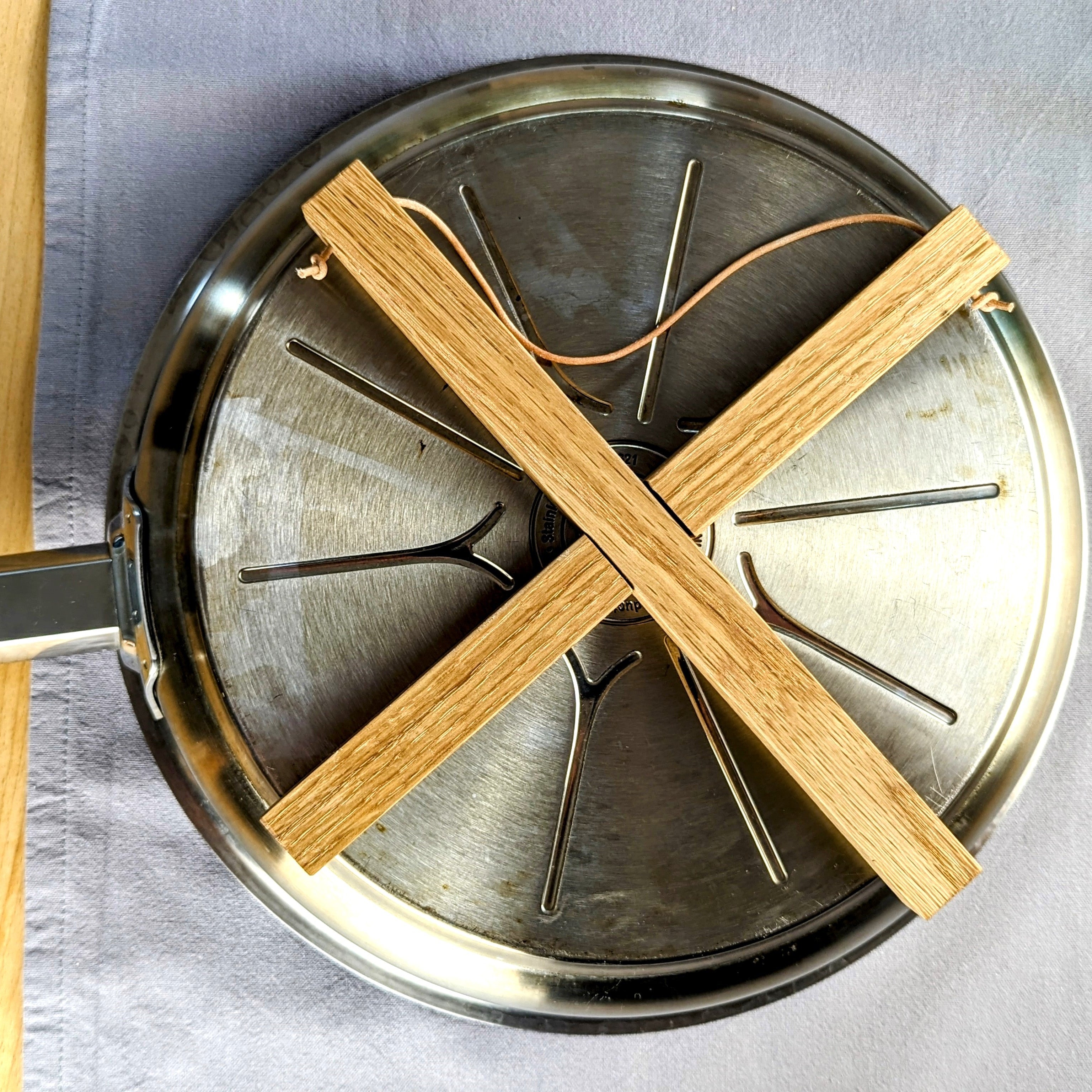 Topf-Untersetzer aus Holz - Baumkrone