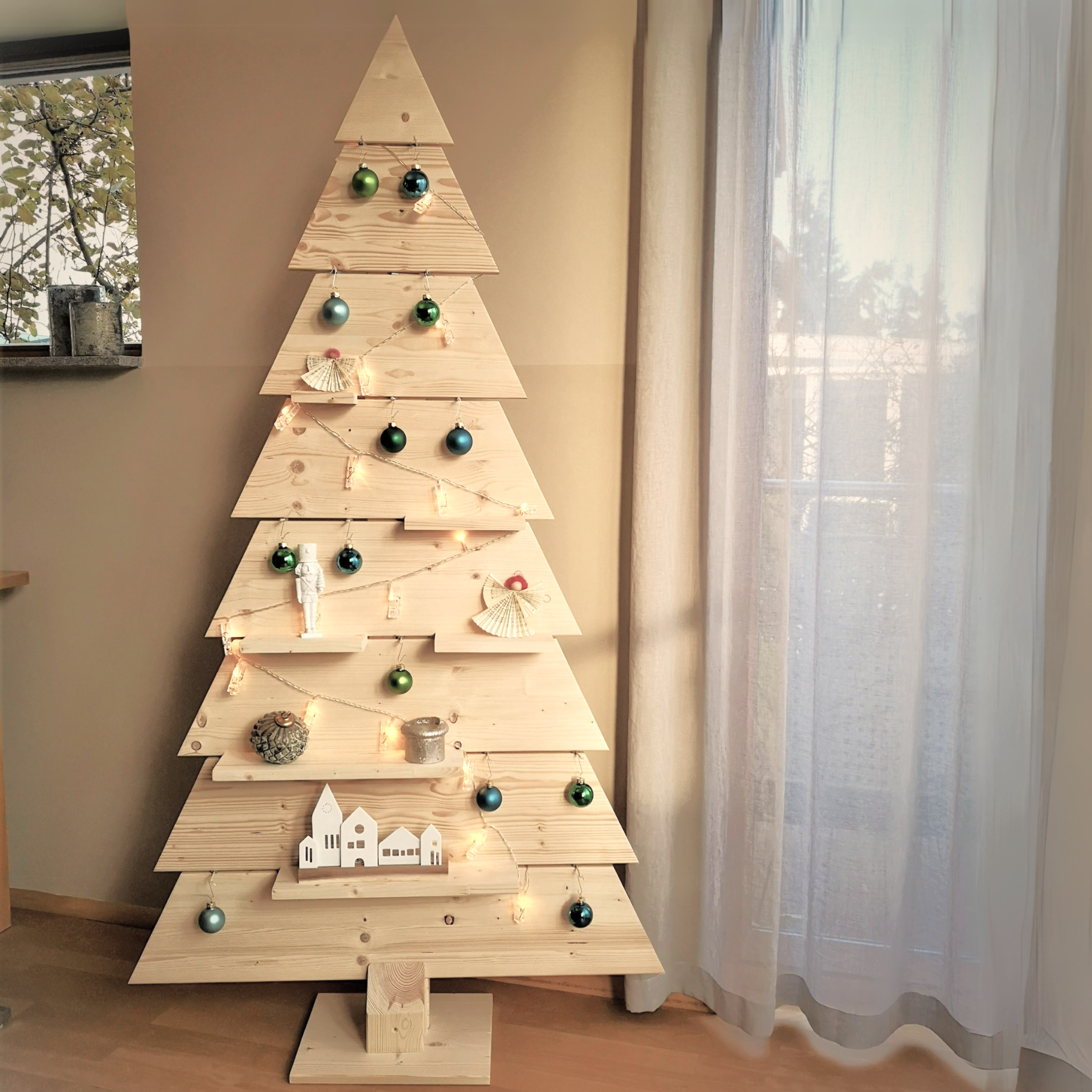 Nachhaltiger Holzweihnachtsbaum, reduziert