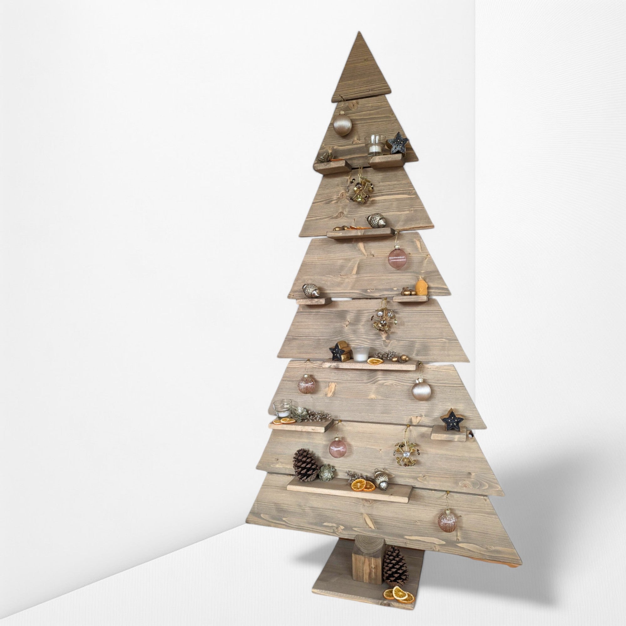 Nachhaltiger Weihnachtsbaum aus Holz