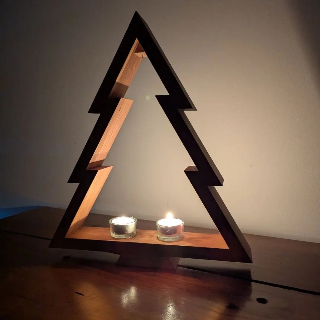 Moderner Deko - Weihnachtsbaum aus Eichenholz - Baumkrone