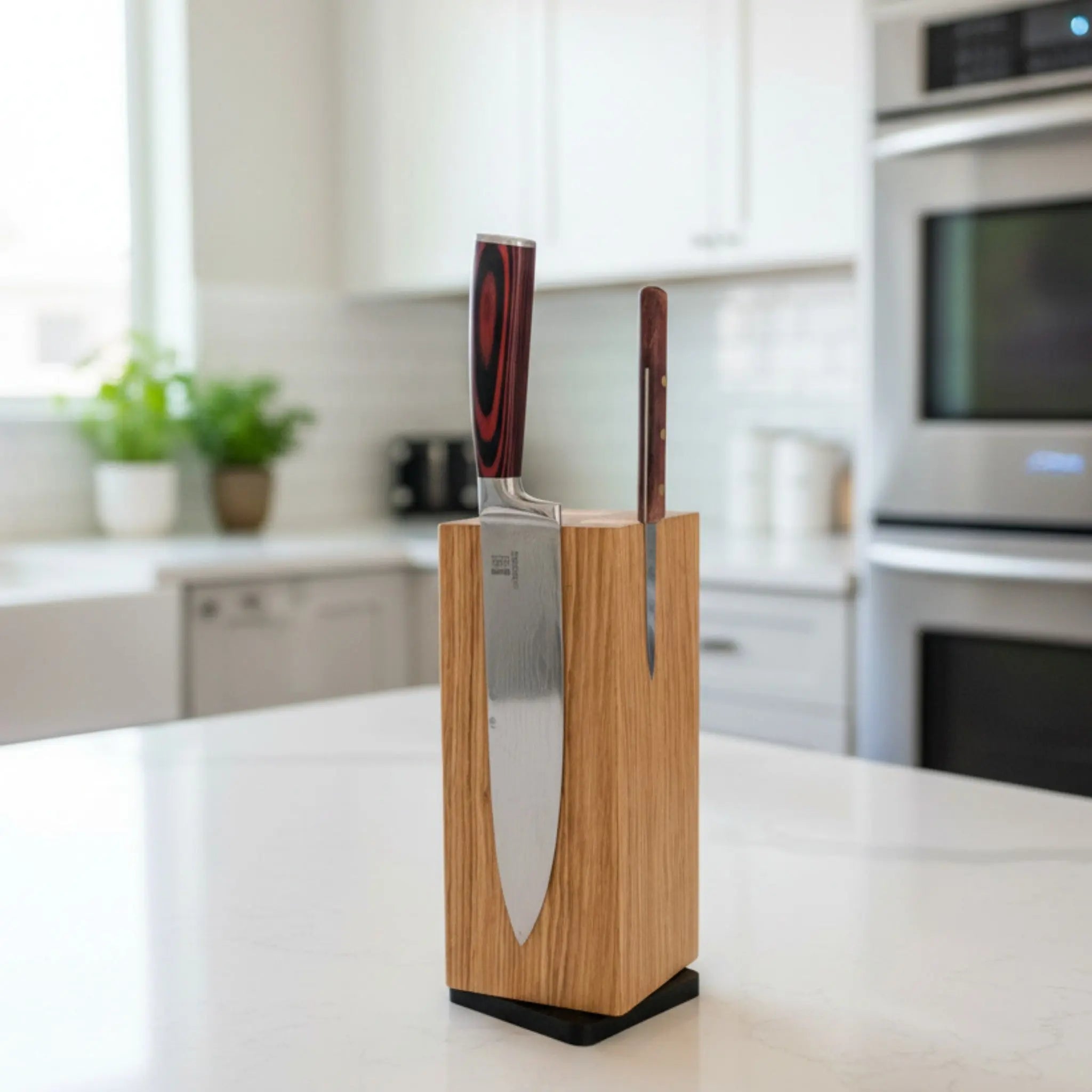 Magnetischer Messerblock aus Eiche – drehbar, elegant & durchdacht