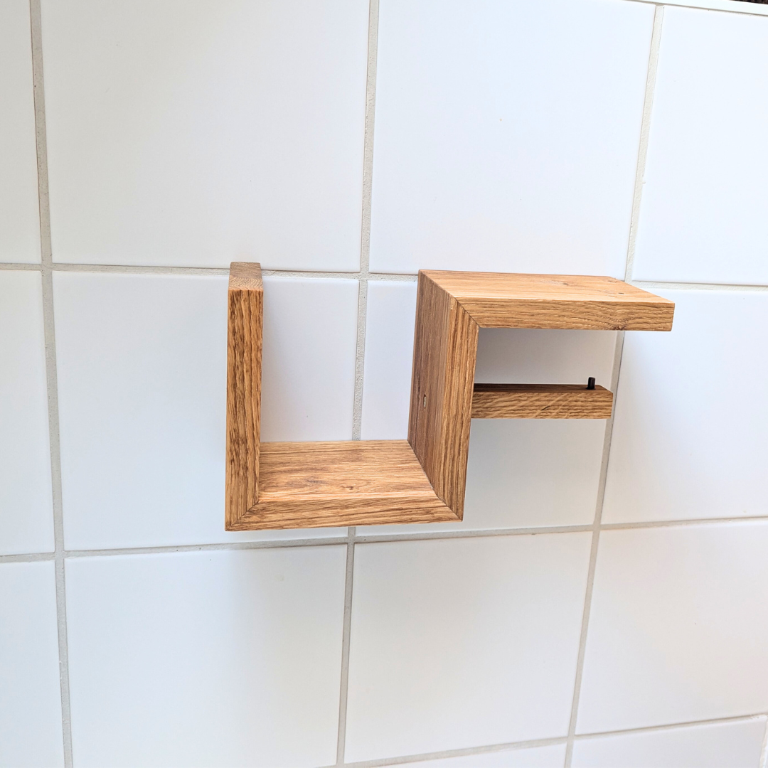 Toilettenpapierhalter mit Handy-Ablage